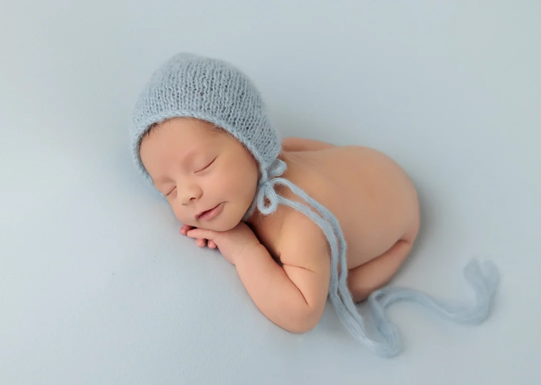 Sesión de fotos newborn artística con estilo atemporal